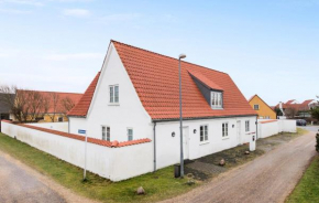 Amazing Home In Blokhus With Kitchen